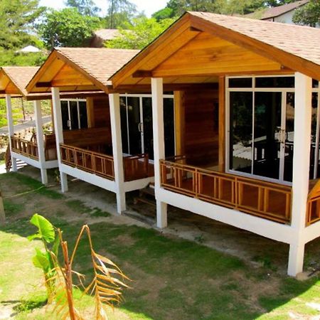 Pitiusas Beach Resort Koh Lipe Extérieur photo